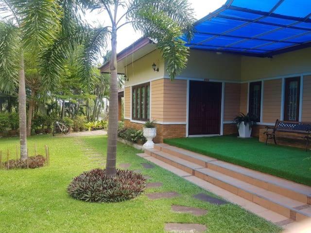 Malinee Villa Phuket Strand Bang Tao Exterior foto