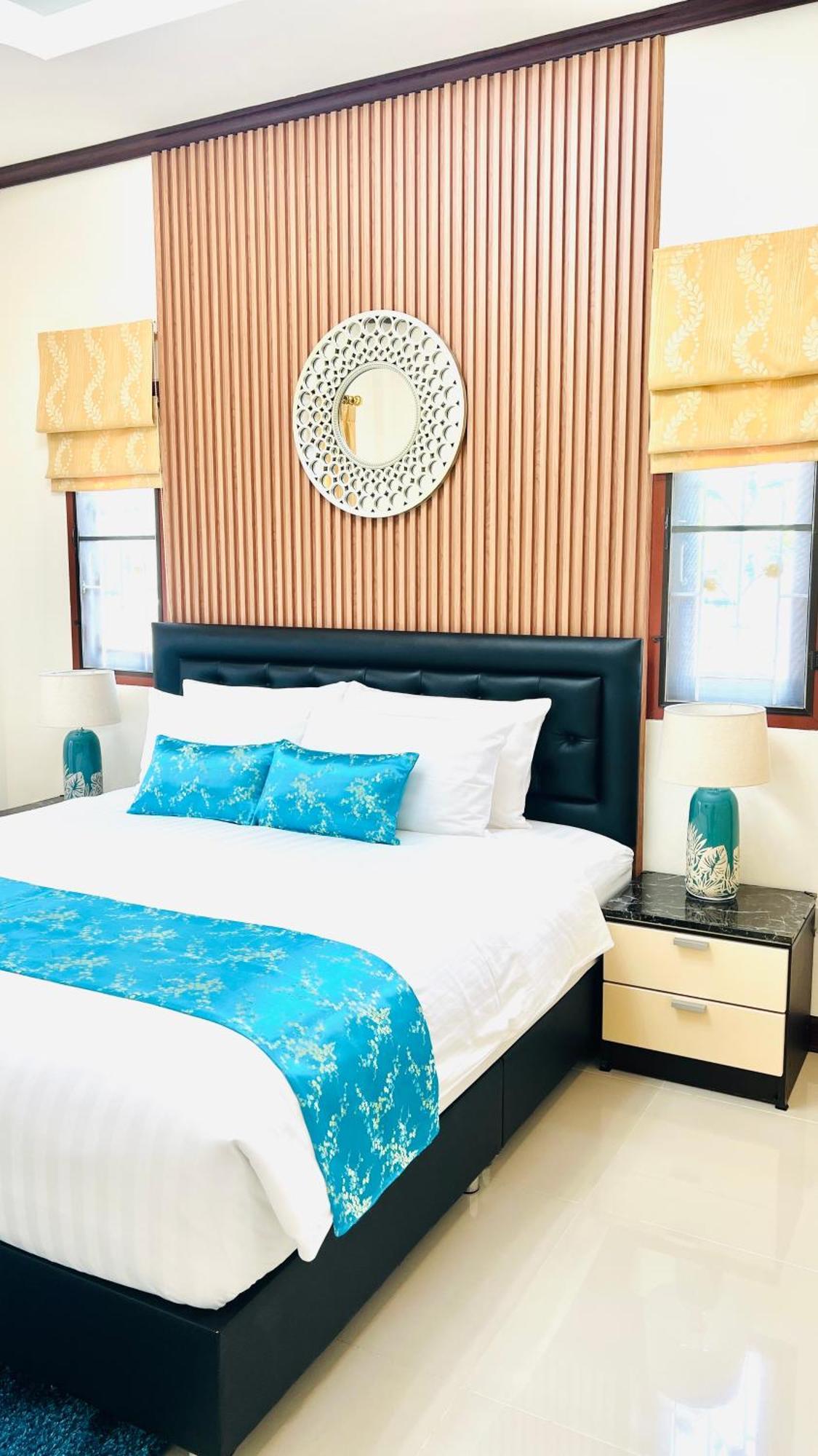 Malinee Villa Phuket Strand Bang Tao Exterior foto